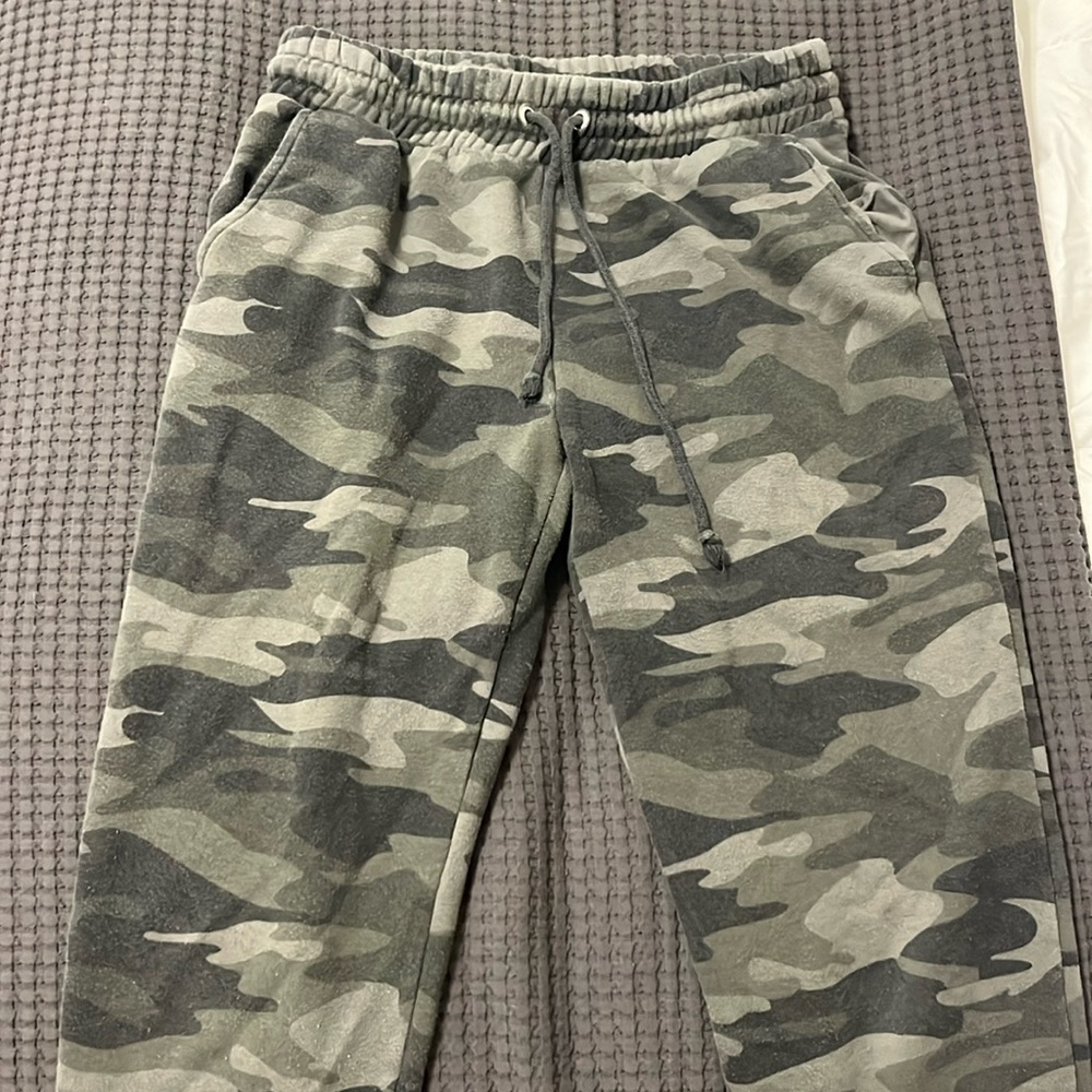 Women’s sweatpants